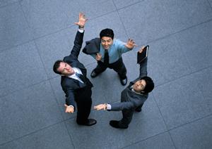 「ギルダンTシャツの選び方とカスタマイズ法:あなたのスタイルを引き立てる完全ガイド」